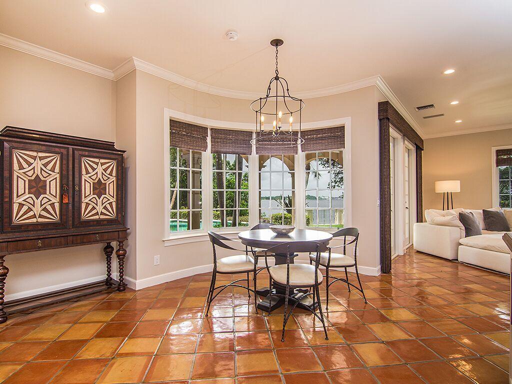 71 North River Road Sewall's Point, FL 34996 - Photo 23 of 74 BREAKFAST AREA