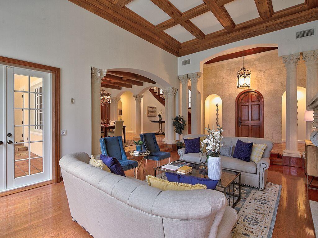 71 North River Road Sewall's Point, FL 34996 - Photo 37 of 74 LIVING ROOM