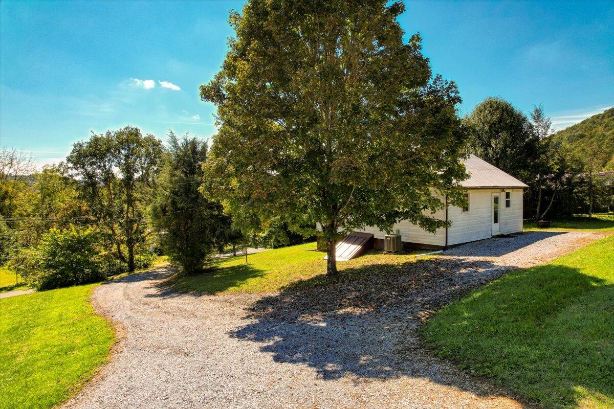 3396 Brethren Church Road Johnson City, TN 37615 - Photo 39 of 53 39-brethren_13