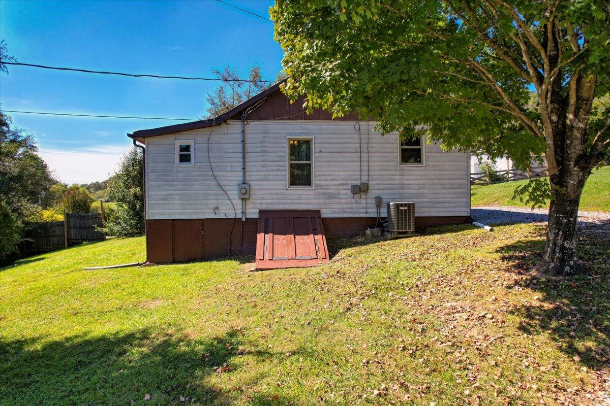 3396 Brethren Church Road Johnson City, TN 37615 - Photo 46 of 53 46-brethren_21