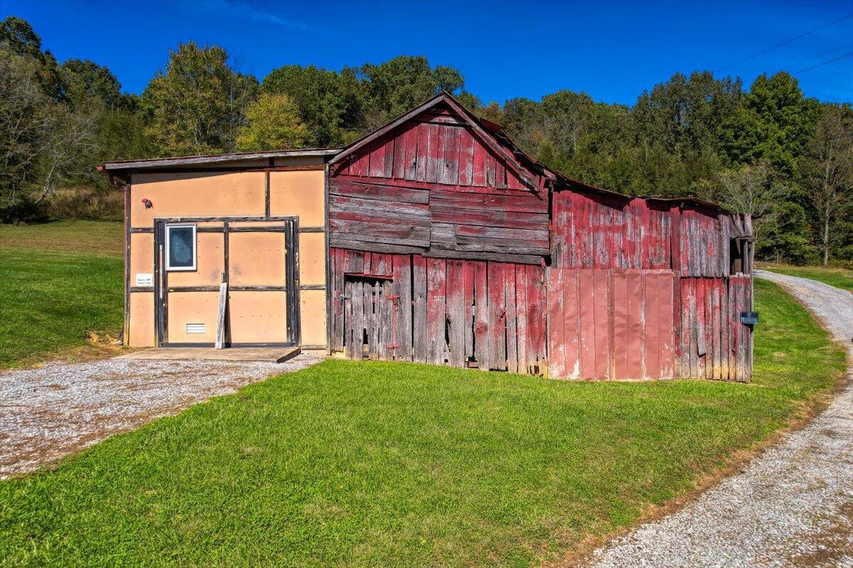 3396 Brethren Church Road Johnson City, TN 37615 - Photo 6 of 53 06-brethren_11