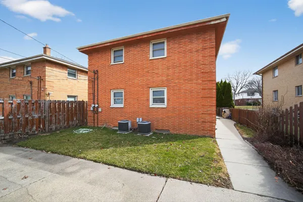 $205,000 | 4219 North 68th Street, Milwaukee, WI 53216