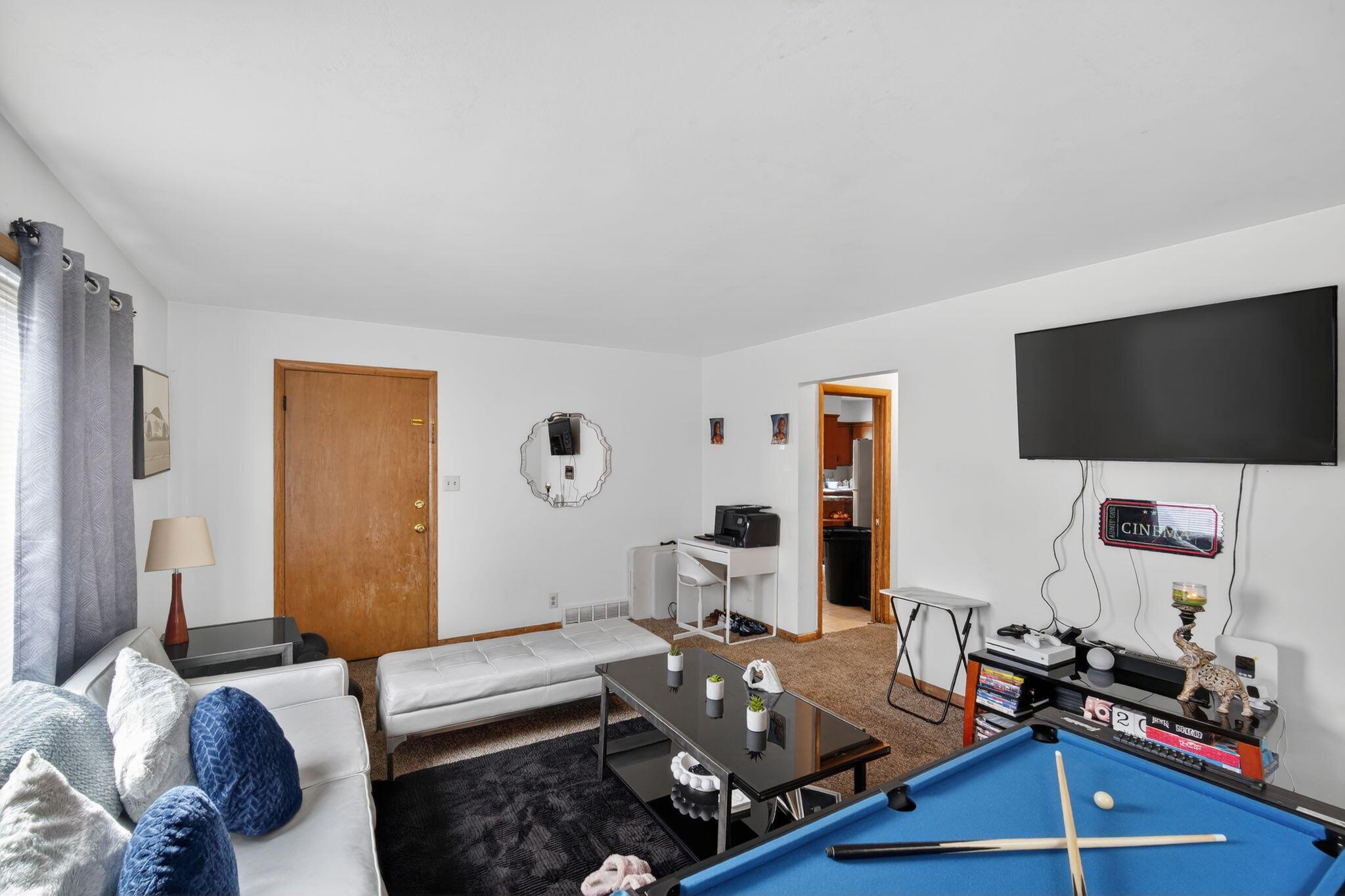 4219 North 68th Street Milwaukee, WI 53216 - Photo 4 of 24 Lower Living Room