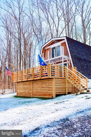 $299,900 | 1659 South Lakeshore Drive, Louisa, VA 23093
