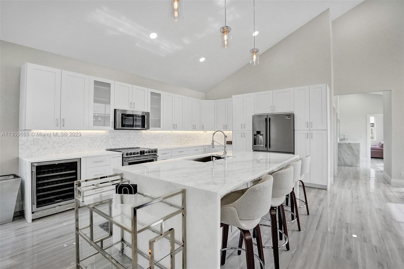 6688 Northwest 25th Court Boca Raton, FL 33496 - Photo 3 of 64