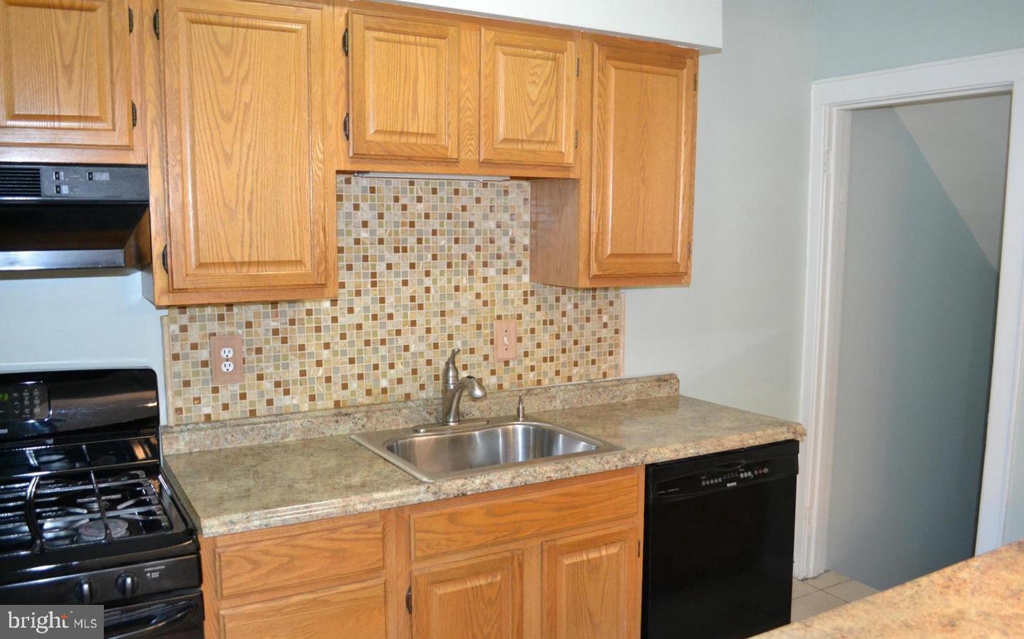 7034 Dunbar Road Dundalk, MD 21222 - Photo 2 of 8