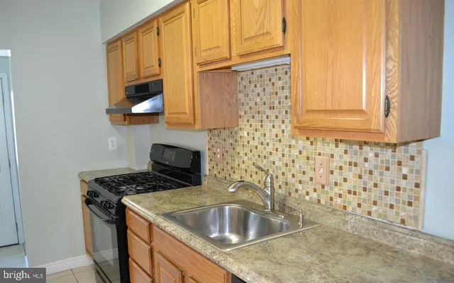 $1,900 | 7034 Dunbar Road, Dundalk, MD 21222