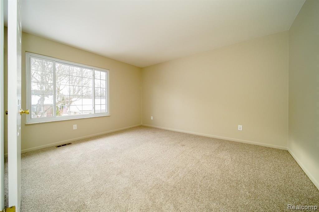 905 Lafayette Court Rochester Hills, MI 48307 - Photo 32 of 65