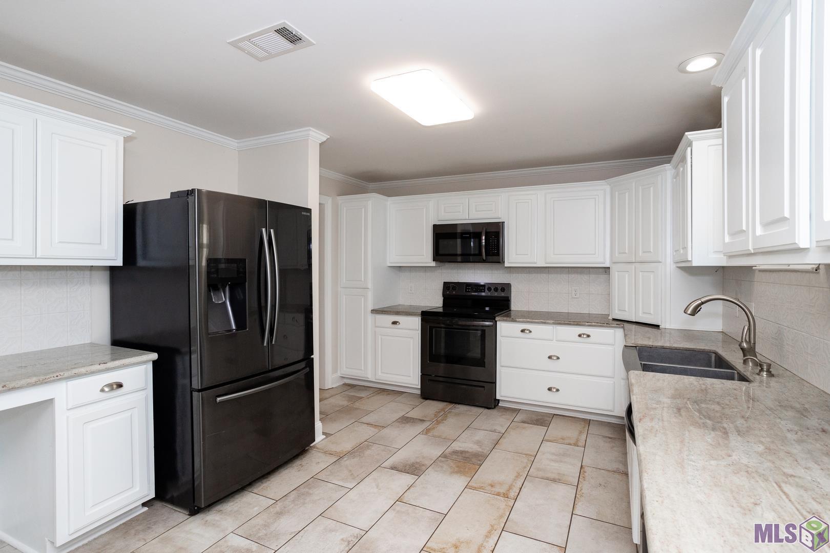 11634 Arnold Road Denham Springs, LA 70726 - Photo 9 of 45 Gallery Image 9