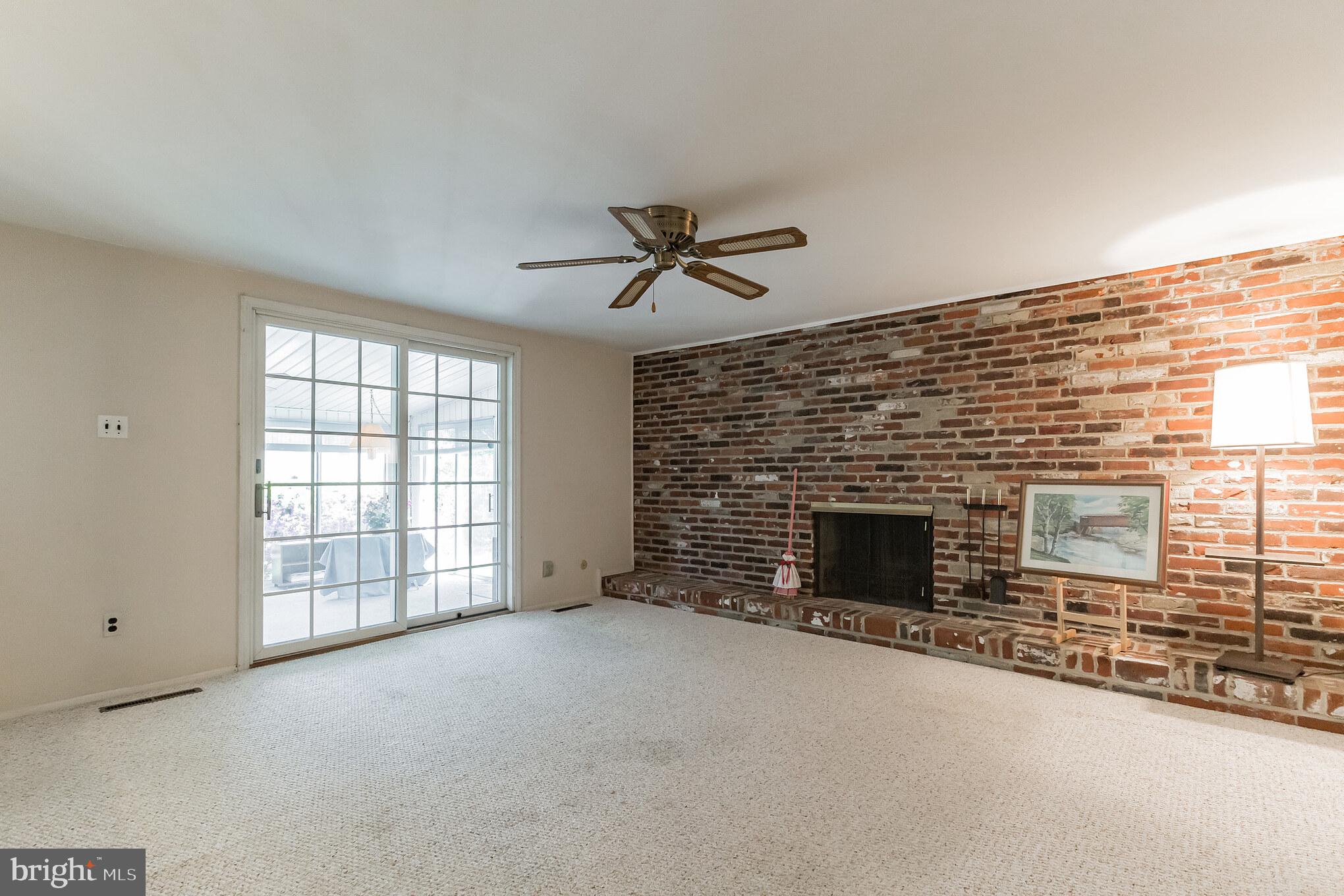 9 Locust Grove Road Cherry Hill, NJ 08003 - Photo 13 of 29 Brick feature wall