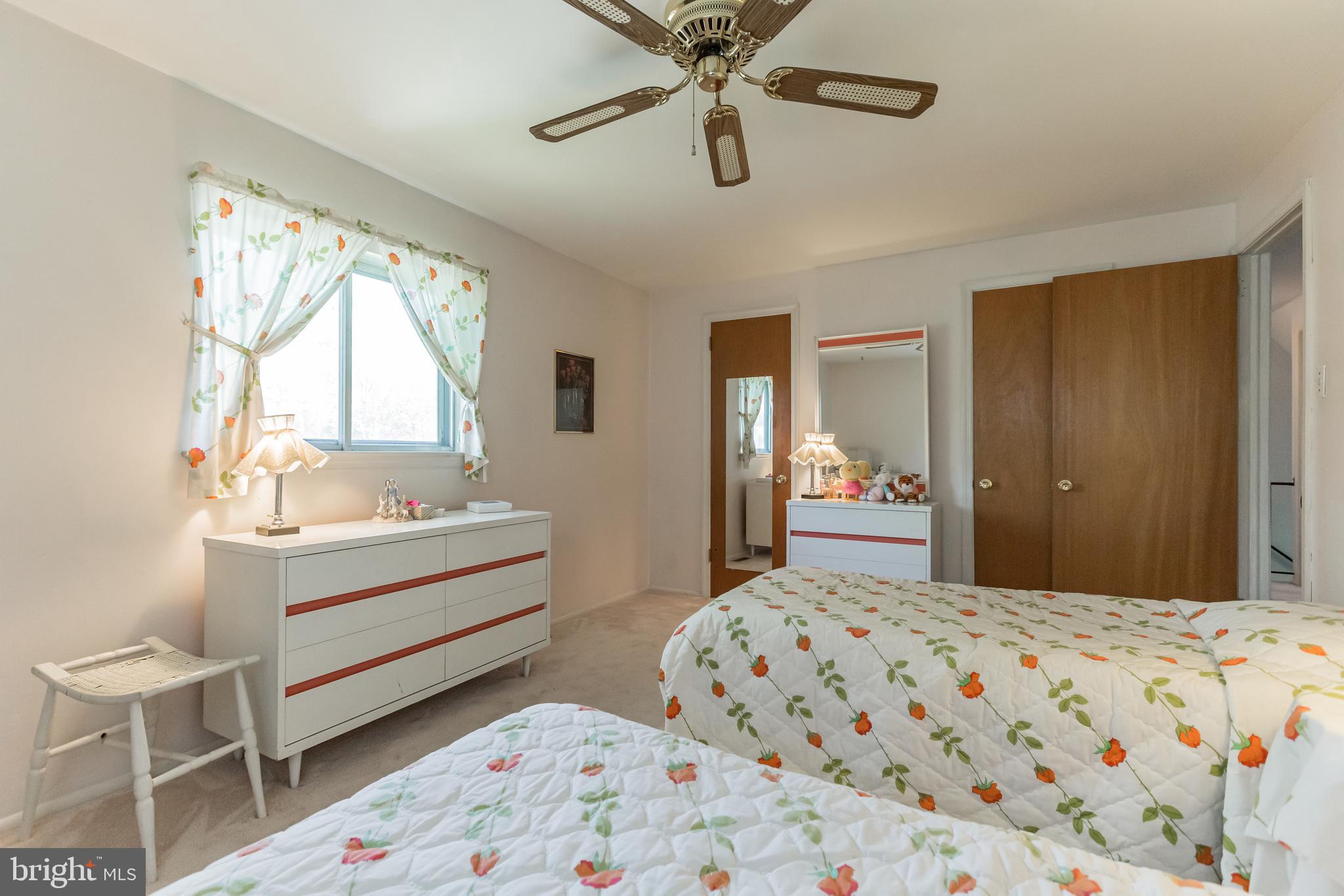 9 Locust Grove Road Cherry Hill, NJ 08003 - Photo 23 of 29