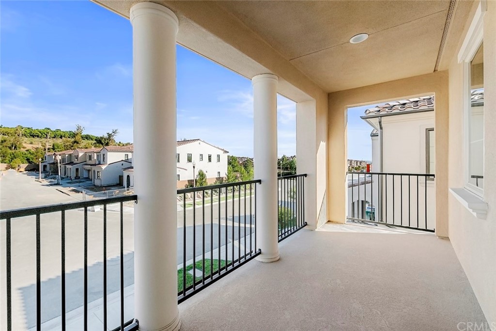 65 Rockinghorse Irvine, CA 92602 - Photo 24 of 51 a view of a balcony