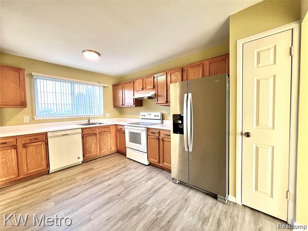 32238 West 12 Mile Road, Unit 114 Farmington, MI 48334 - Photo 6 of 17