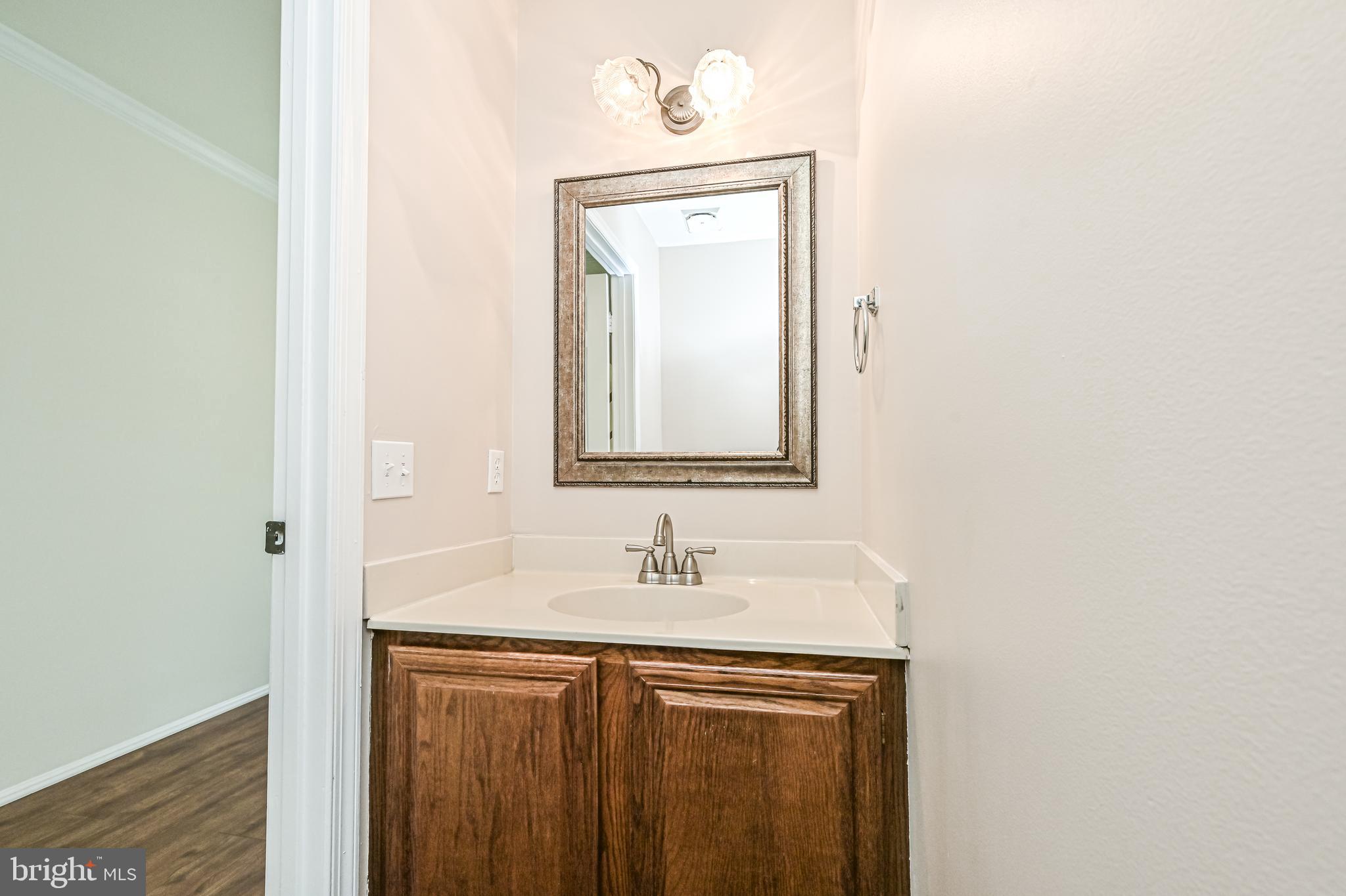 10546 Reed's Landing Circle Burke, VA 22015 - Photo 12 of 54