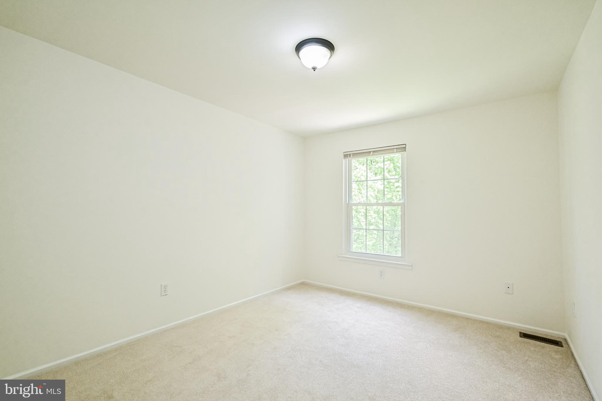 10546 Reed's Landing Circle Burke, VA 22015 - Photo 31 of 54