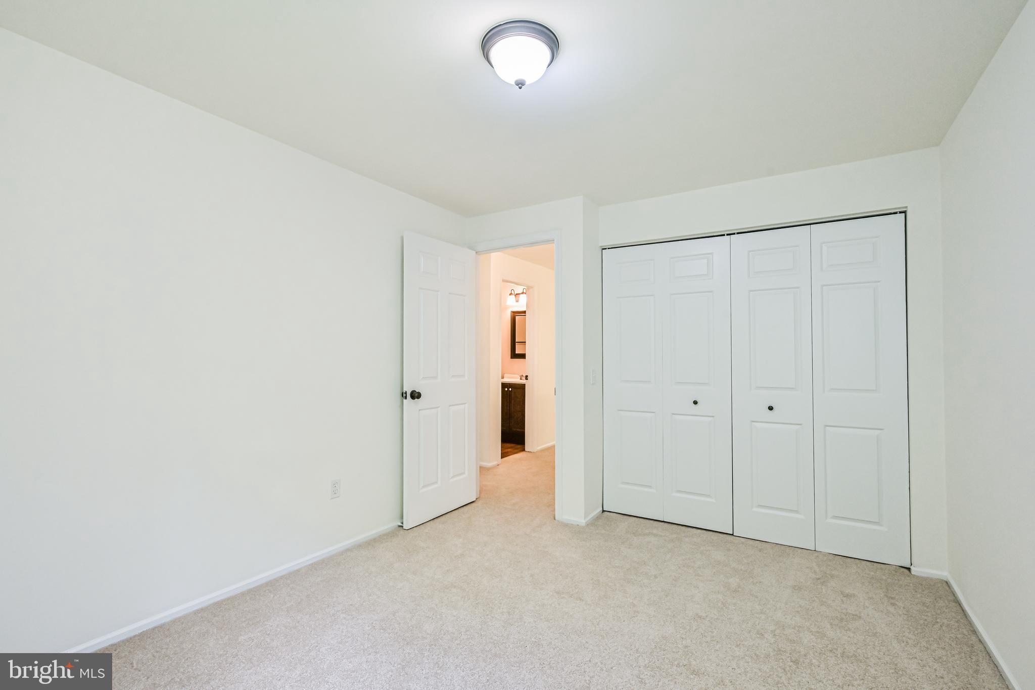 10546 Reed's Landing Circle Burke, VA 22015 - Photo 32 of 54