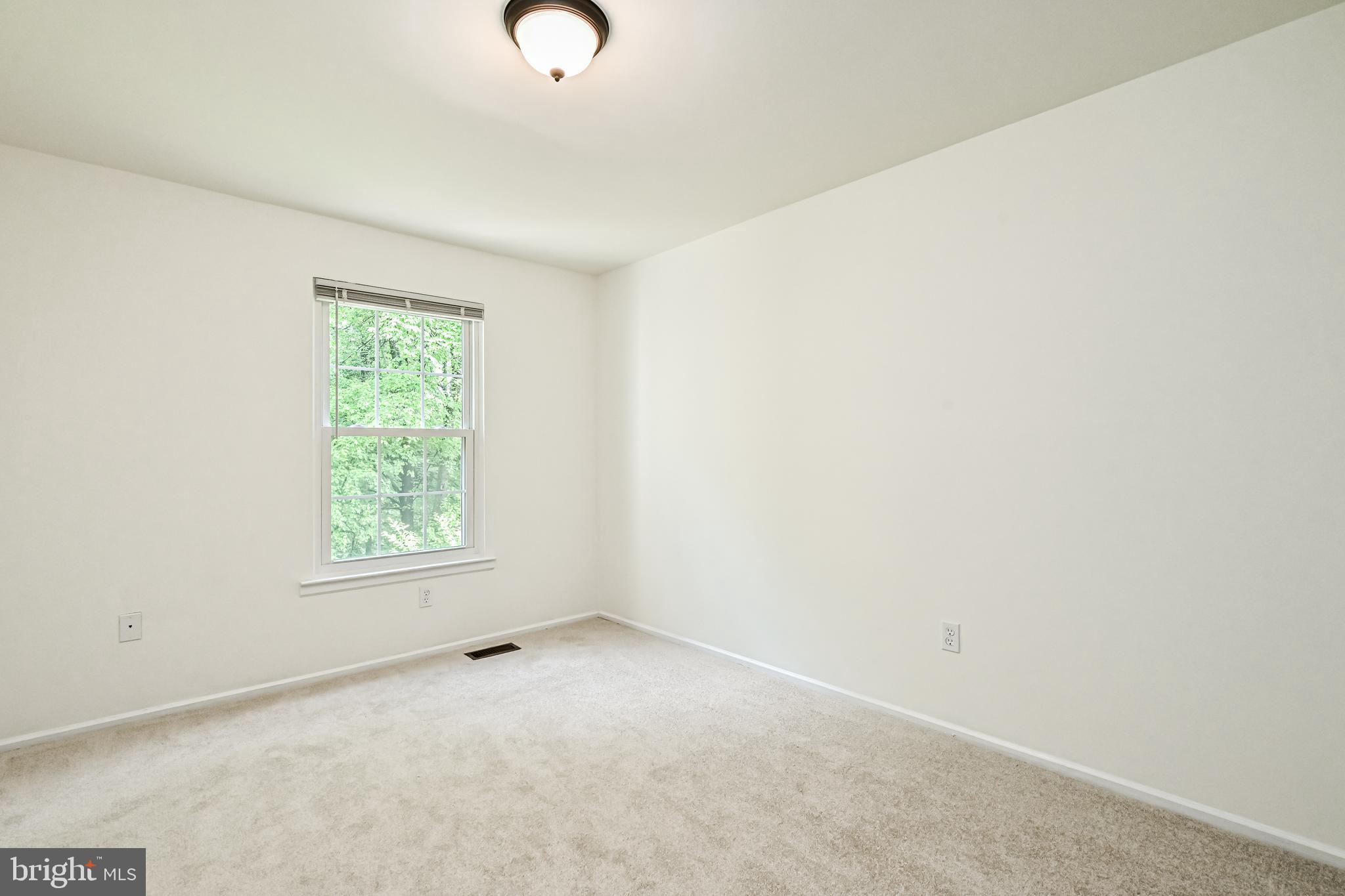 10546 Reed's Landing Circle Burke, VA 22015 - Photo 34 of 54