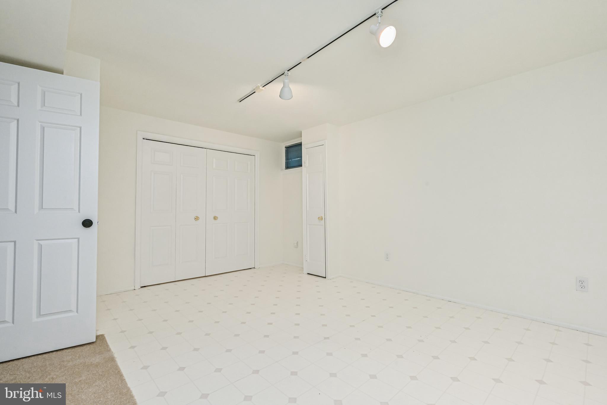 10546 Reed's Landing Circle Burke, VA 22015 - Photo 42 of 54