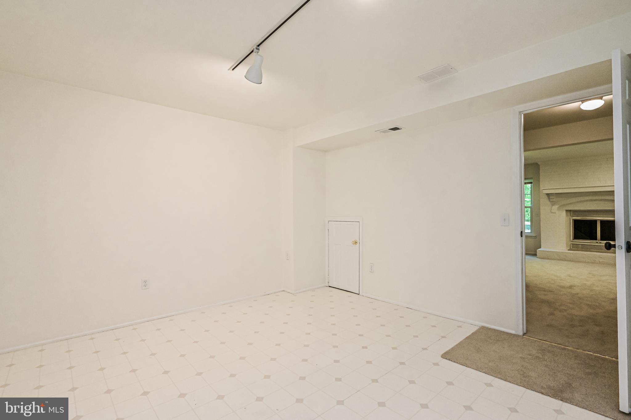 10546 Reed's Landing Circle Burke, VA 22015 - Photo 44 of 54