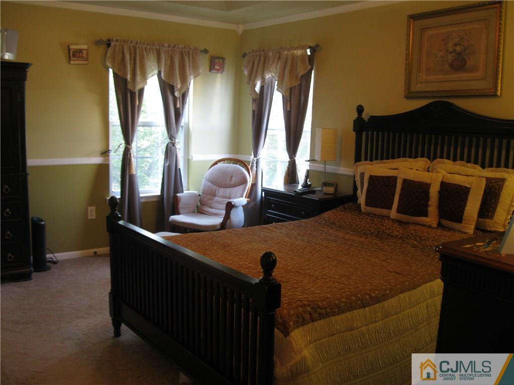 2201 Timber Ridge Court Sayreville, NJ 08859 - Photo 11 of 17 a living room with furniture