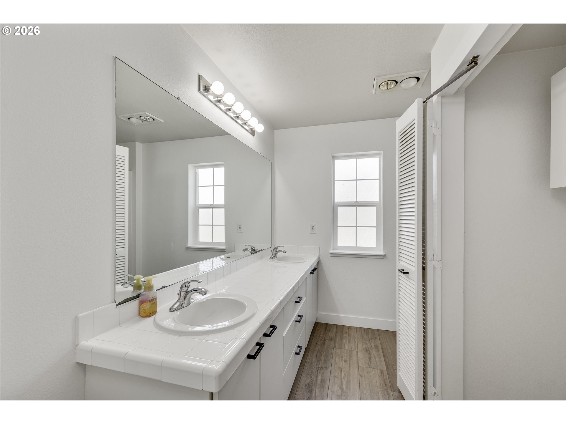8700 Southwest Curry Drive Wilsonville, OR 97070 - Photo 20 of 31 Bathroom