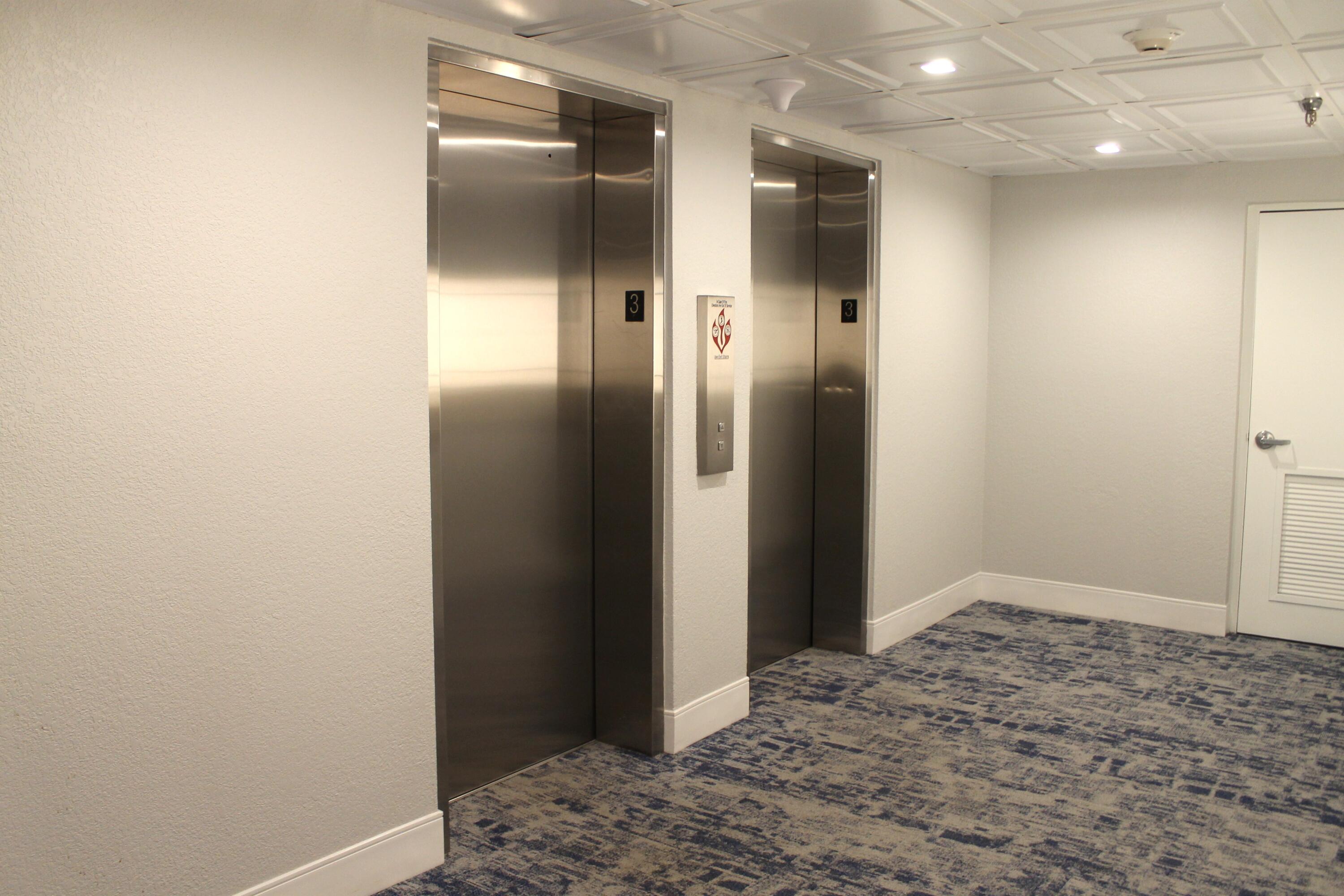 859 Jeffery Street, Unit 311 Boca Raton, FL 33487 - Photo 20 of 32 a view of hallway