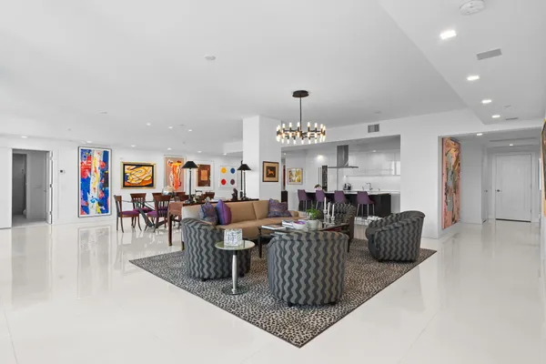 $5,999,000 | 20155 Boca W Drive, Unit A404, Boca Raton, FL 33434