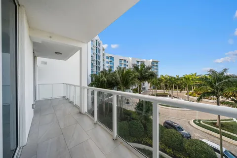 $5,999,000 | 20155 Boca W Drive, Unit A404, Boca Raton, FL 33434