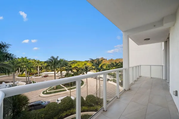 $5,999,000 | 20155 Boca W Drive, Unit A404, Boca Raton, FL 33434