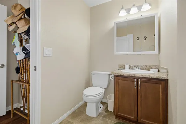 $2,500 | 1618 Bayou Shore Drive, Galveston, TX 77551