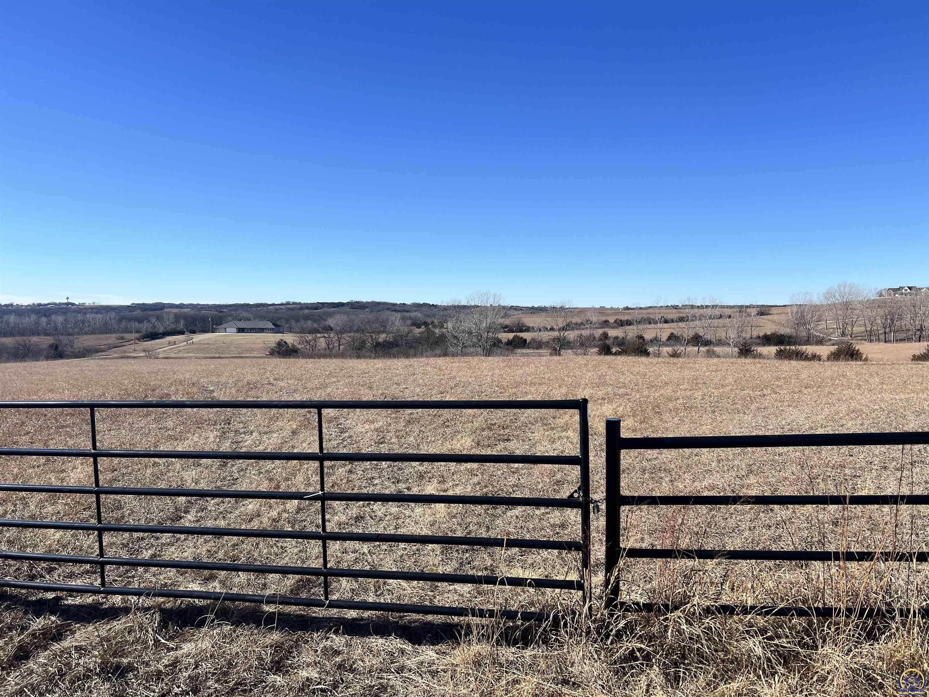 5651 Northwest Humphrey Road Topeka, KS 66618 - Photo 4 of 8