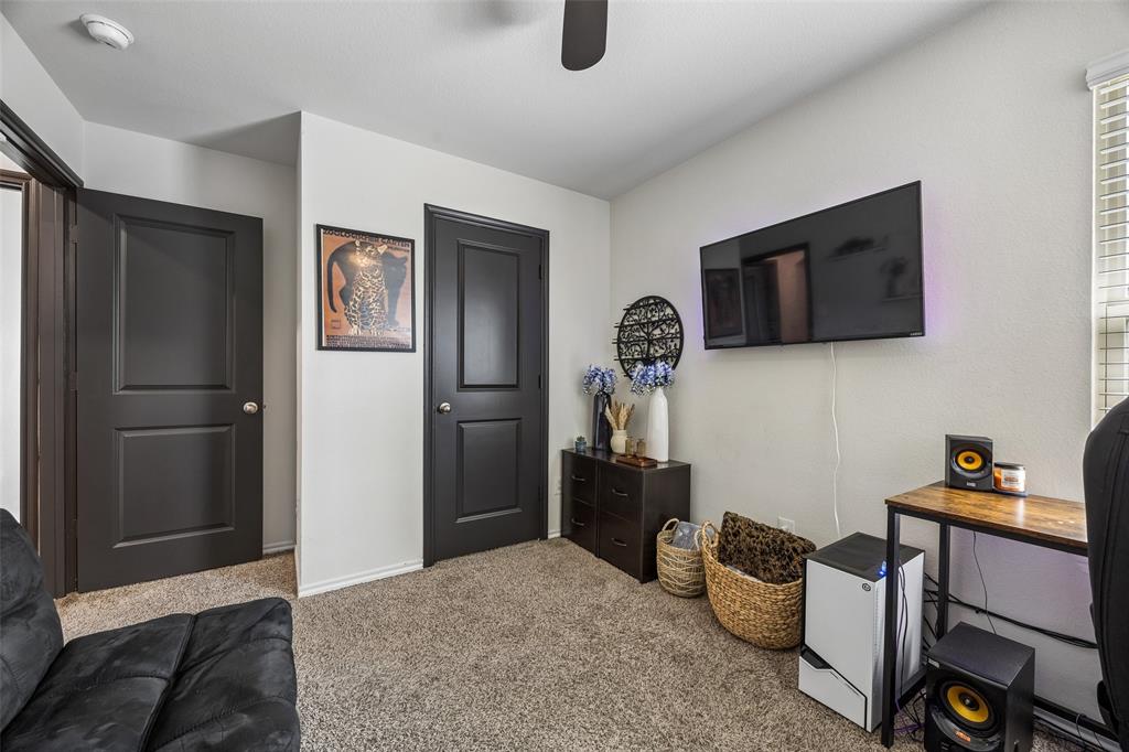 802 Rustic Way Royse City, TX 75189 - Photo 9 of 38 a workspace with furniture and closet