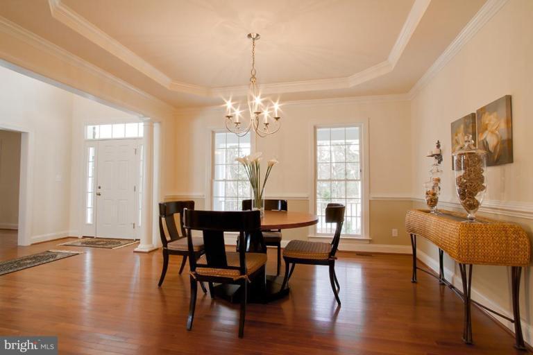 5832 Trotter Road Clarksville, MD 21029 - Photo 3 of 18 Dining Room