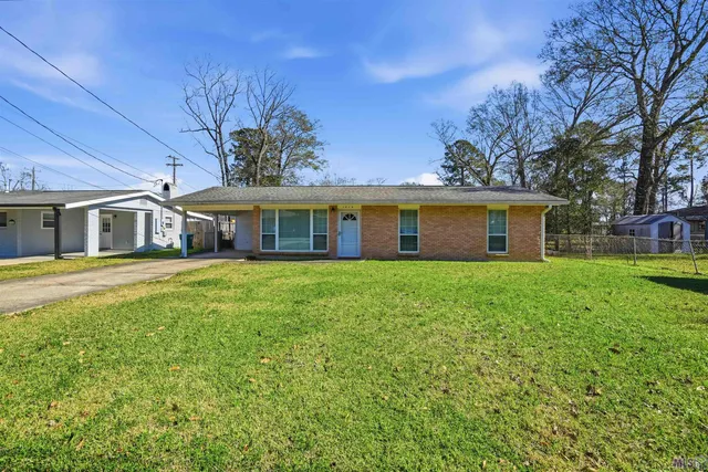 $169,900 | 1414 Clinton Drive, Denham Springs, LA 70726