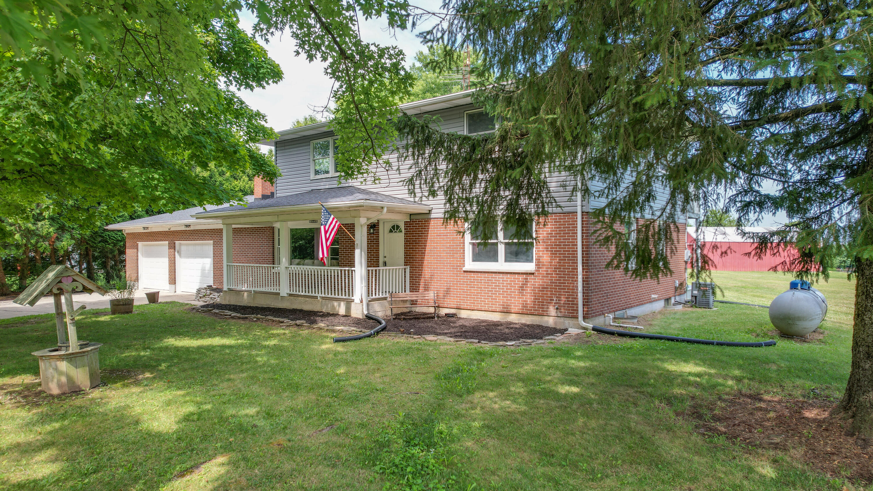 2695 East Possum Road Springfield, OH 45502 - Photo 1 of 58
