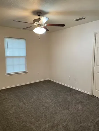 $1,600 | 3204 Highview Court, Granbury, TX 76049