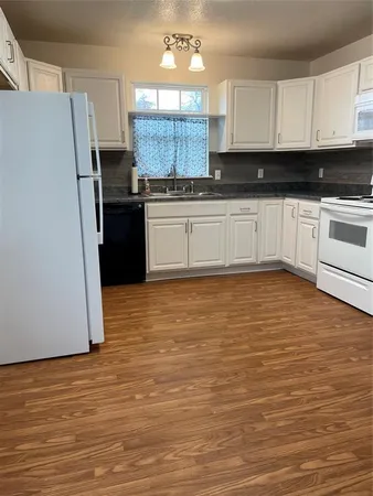 $1,600 | 3204 Highview Court, Granbury, TX 76049