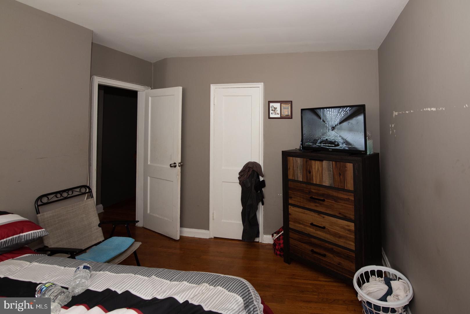 5433 Whitlock Road Baltimore, MD 21229 - Photo 11 of 28