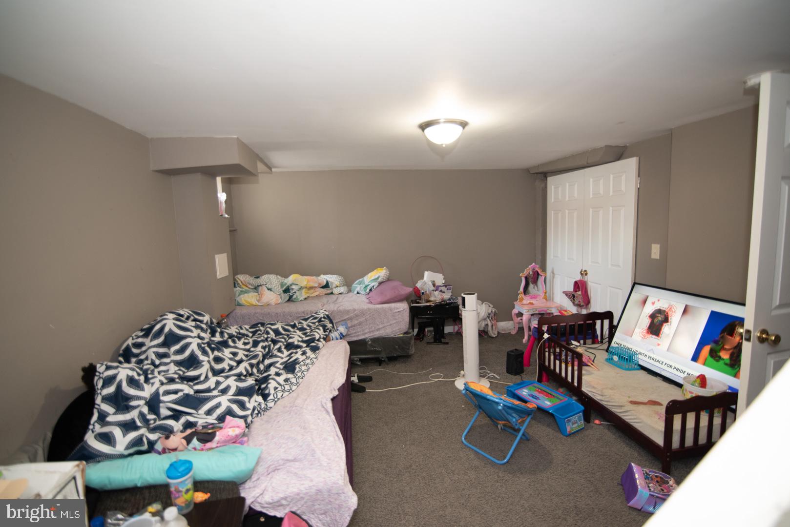 5433 Whitlock Road Baltimore, MD 21229 - Photo 13 of 28