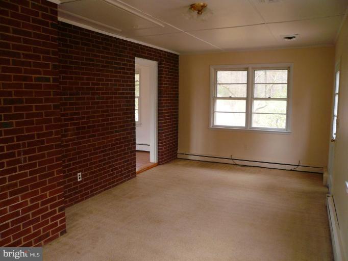 2724 Riva Road Annapolis, MD 21401 - Photo 9 of 14 Family Room #3