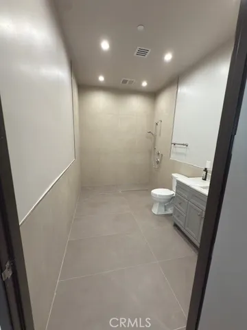 $15,000 | 6940 Longridge Avenue, North Hollywood, CA 91605