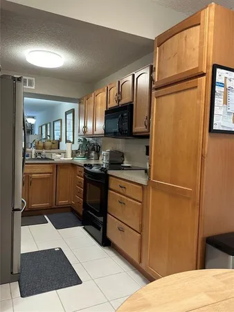 $210,000 | 5609 Coral Lake Drive, Unit 109, Margate, FL 33063