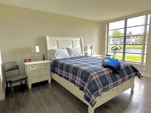 $210,000 | 5609 Coral Lake Drive, Unit 109, Margate, FL 33063
