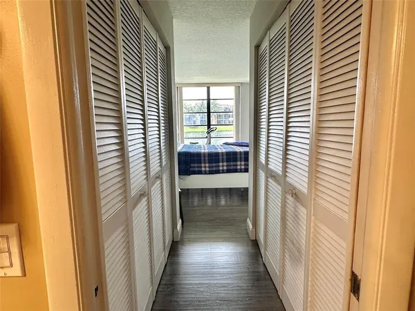$210,000 | 5609 Coral Lake Drive, Unit 109, Margate, FL 33063