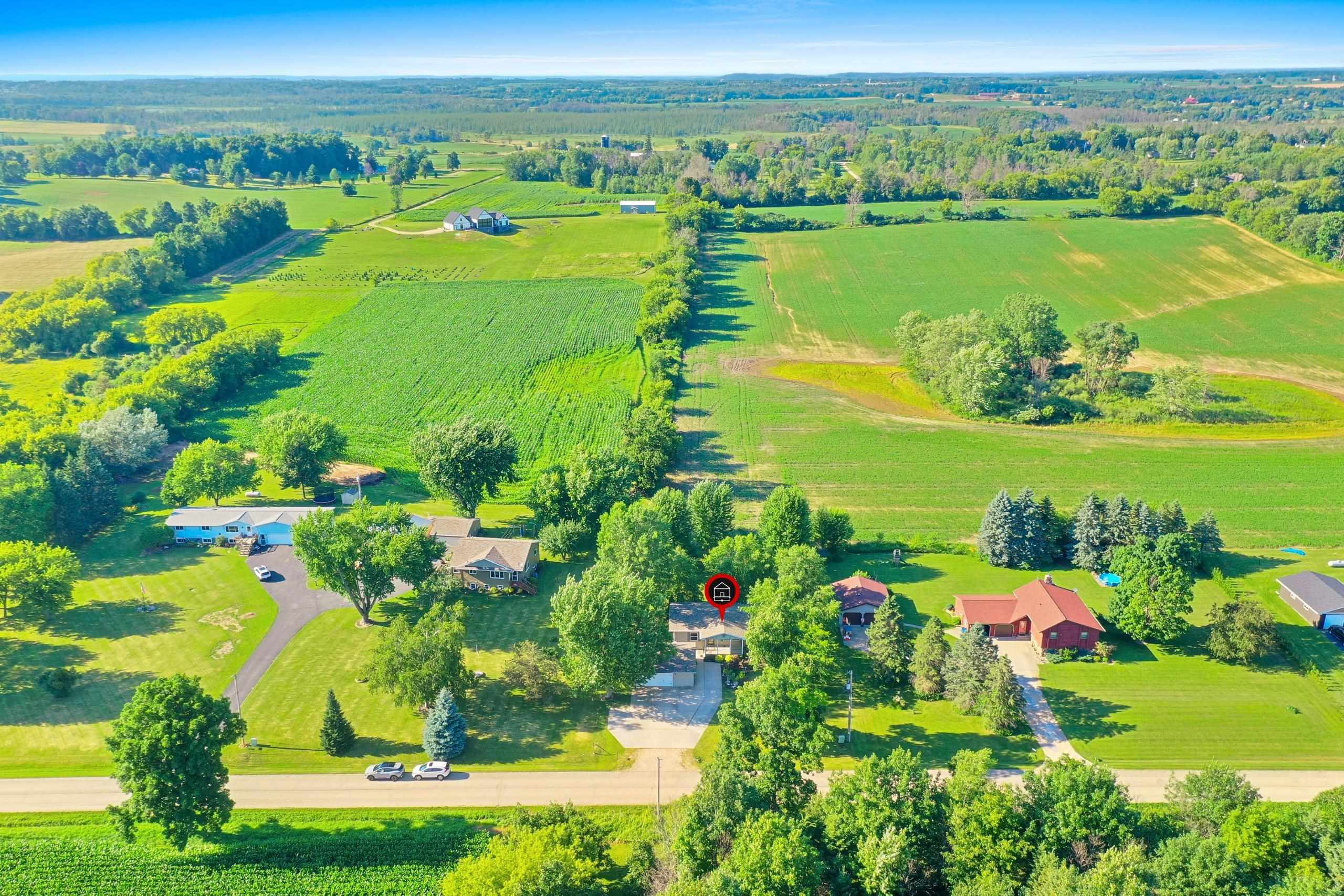 W10298 School Road Hortonville, WI 54944 - Photo 2 of 43