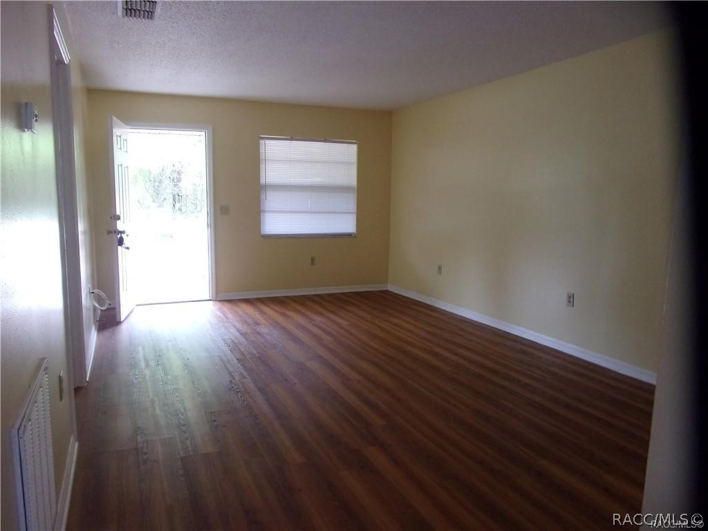 607 Edgewood Avenue Inverness, FL 34453 - Photo 4 of 10
