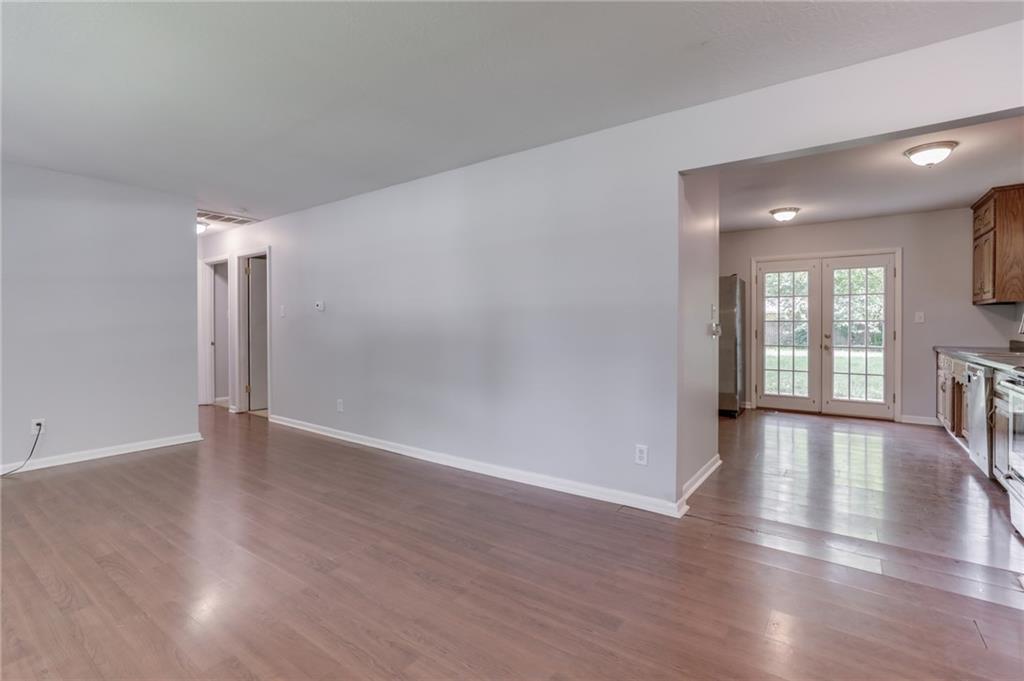 717 Howard Road Greenwood, IN 46142 - Photo 12 of 28 Gallery Image 12