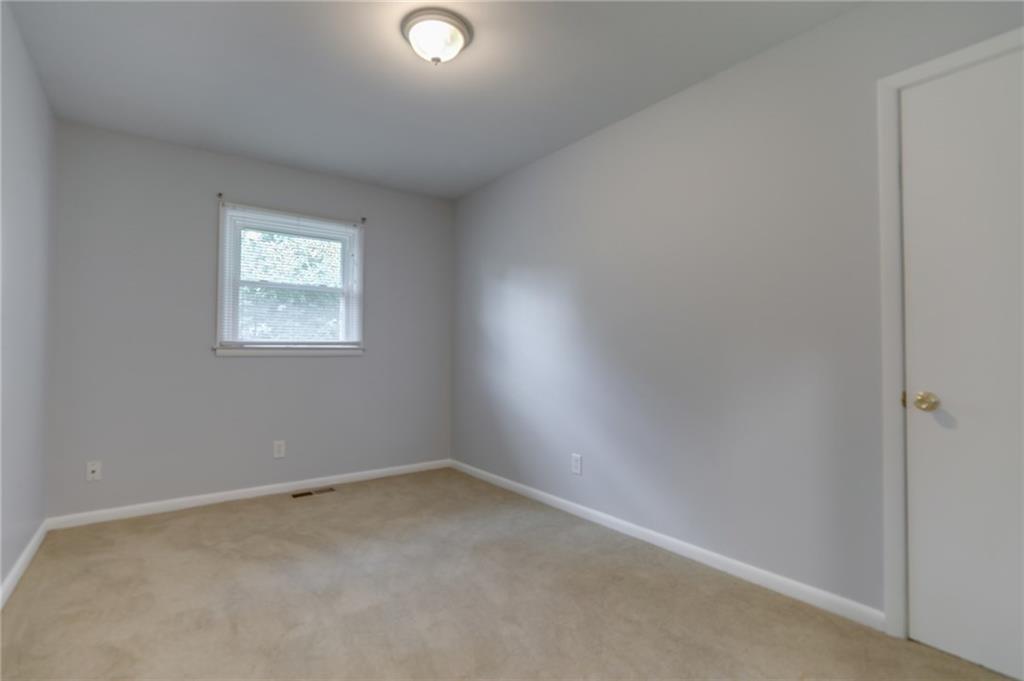 717 Howard Road Greenwood, IN 46142 - Photo 20 of 28 Gallery Image 20