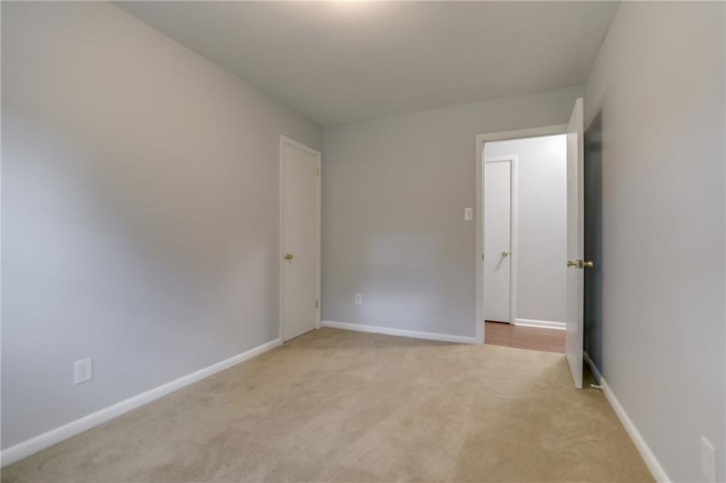 717 Howard Road Greenwood, IN 46142 - Photo 21 of 28 Gallery Image 21