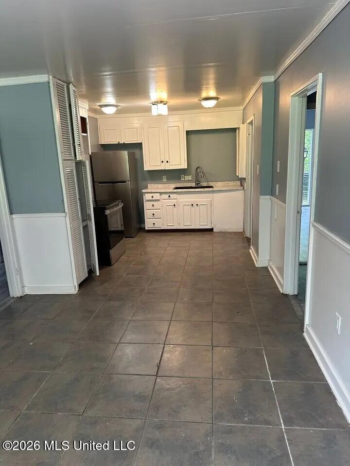 1603 Winchester Street Jackson, MS 39211 - Photo 2 of 7 kitchen